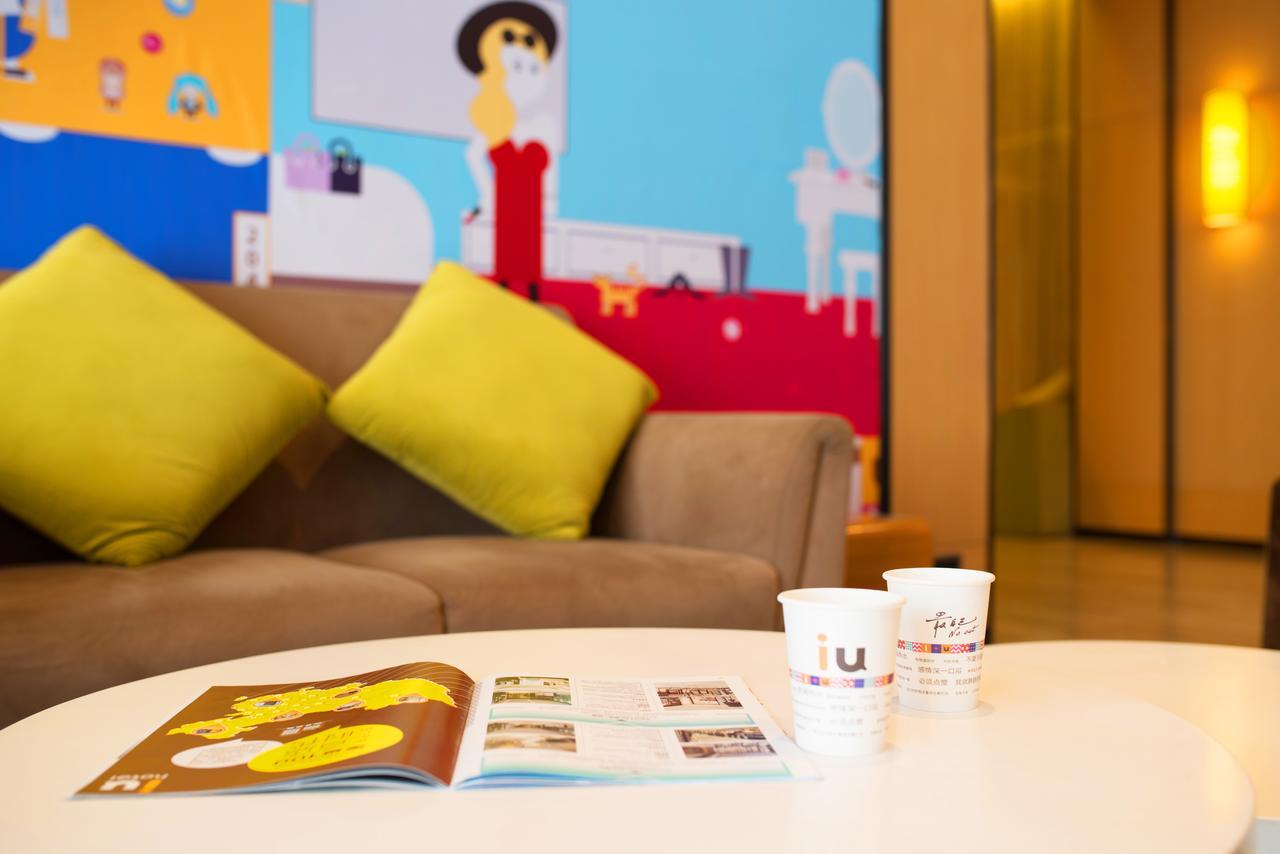 Iu Hotel Guiyang Shibei Road Екстер'єр фото