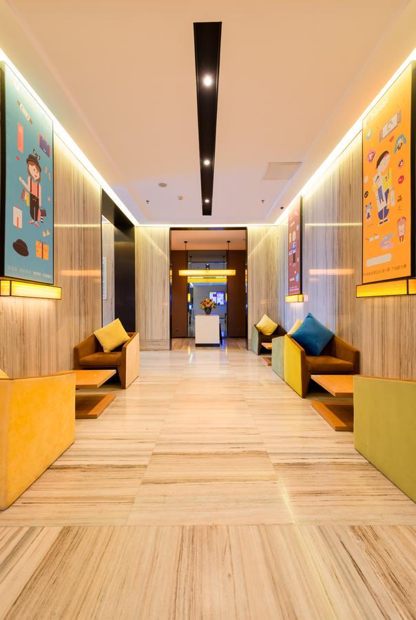 Iu Hotel Guiyang Shibei Road Екстер'єр фото